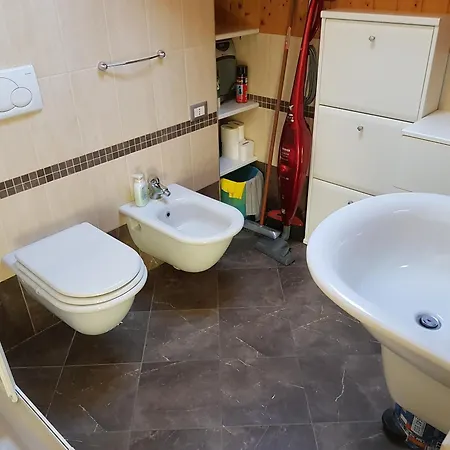 Centro Storico Con Ascensore Posto Auto Wifi Loano